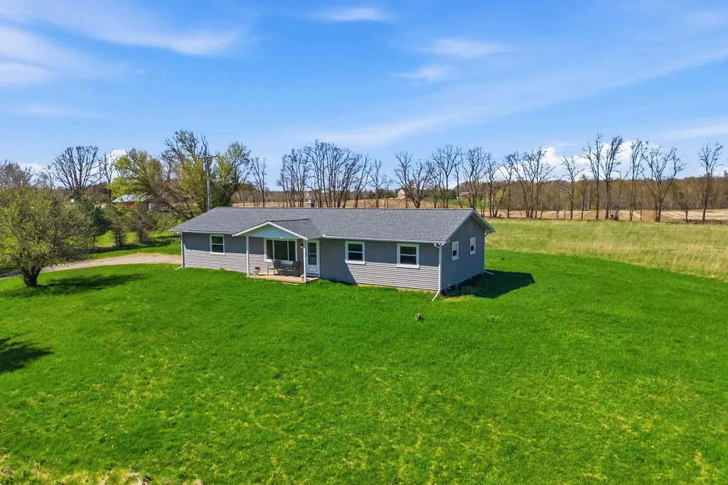 11580 Bell Oak Road Conway Township MI 48892