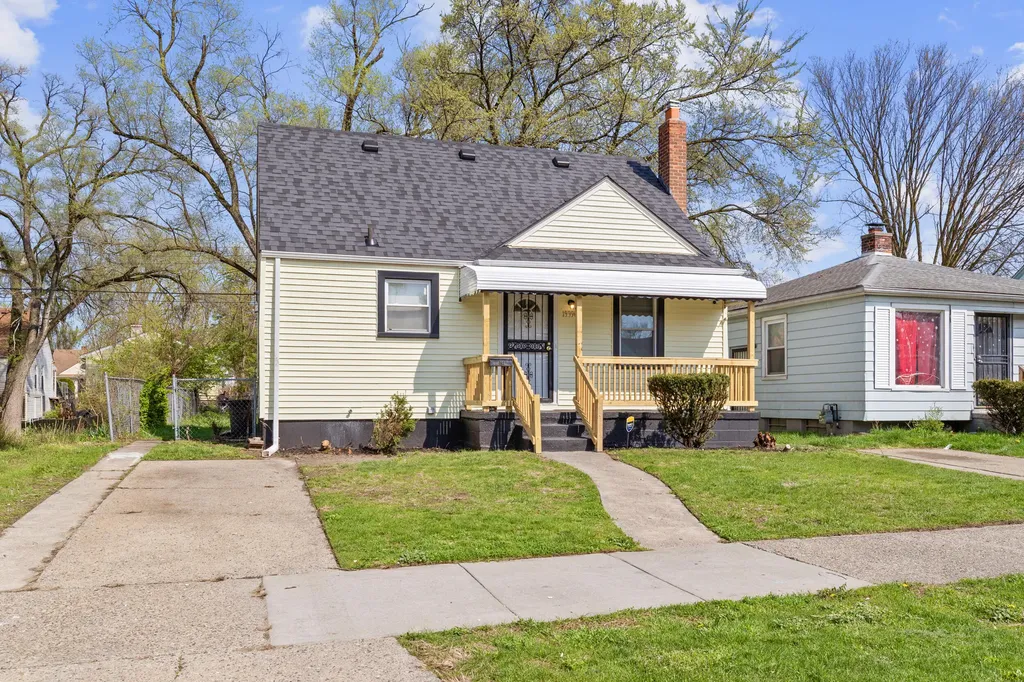 19990 Pinehurst Street Detroit City MI 48221