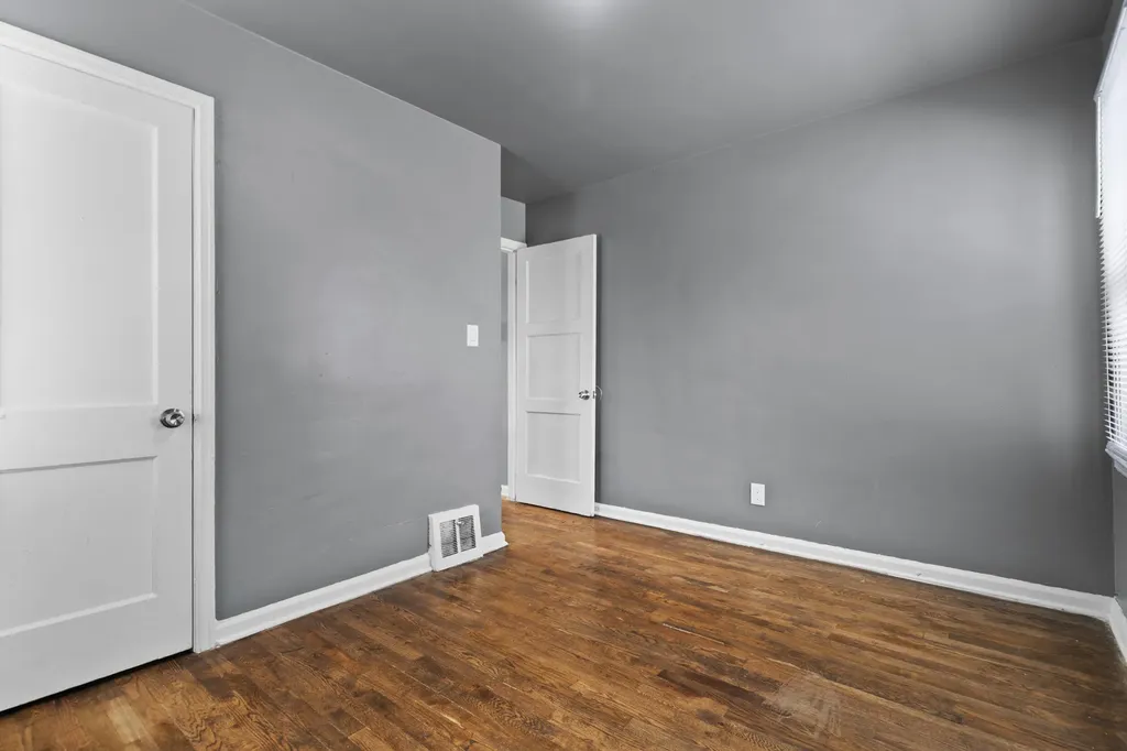 19990 Pinehurst Street Detroit City MI 48221