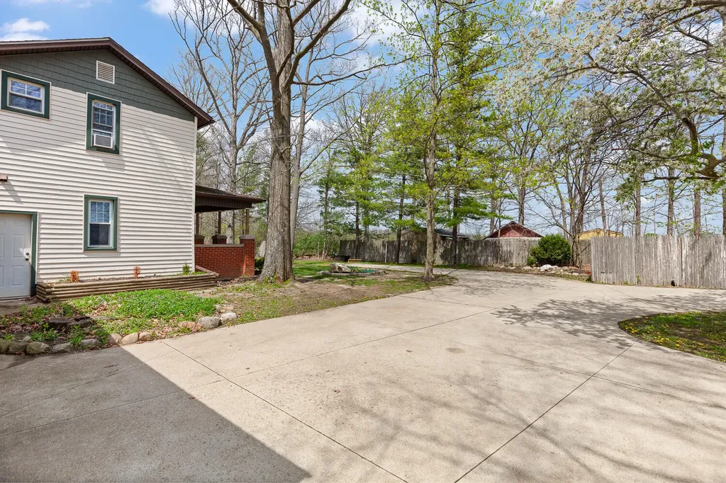 5910 Lyons Highway Madison Charter Township MI 49221