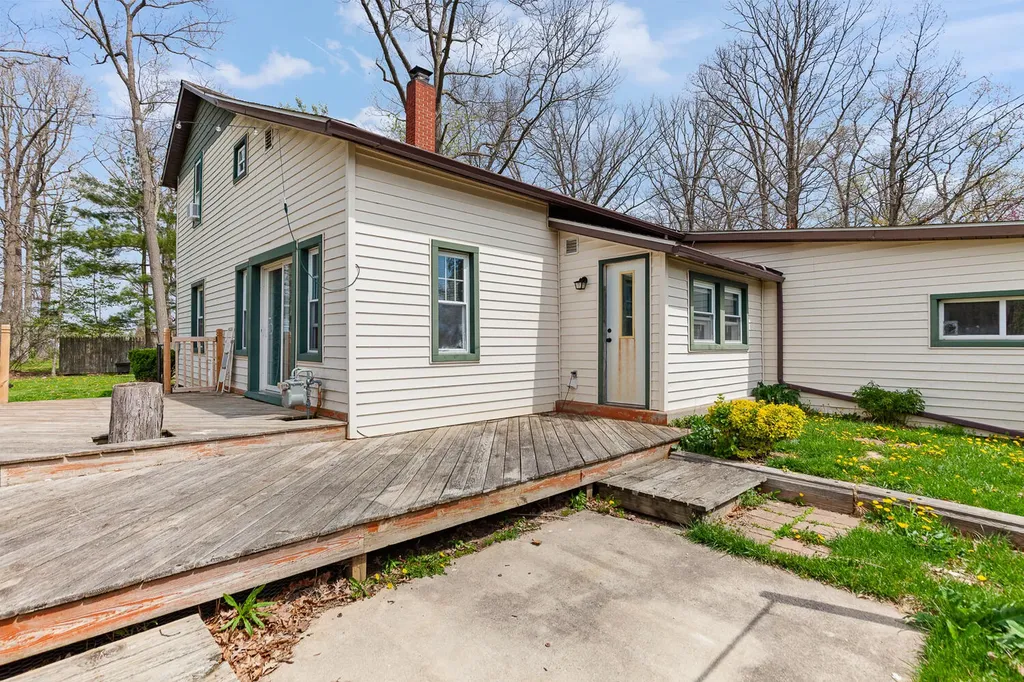 5910 Lyons Highway Madison Charter Township MI 49221