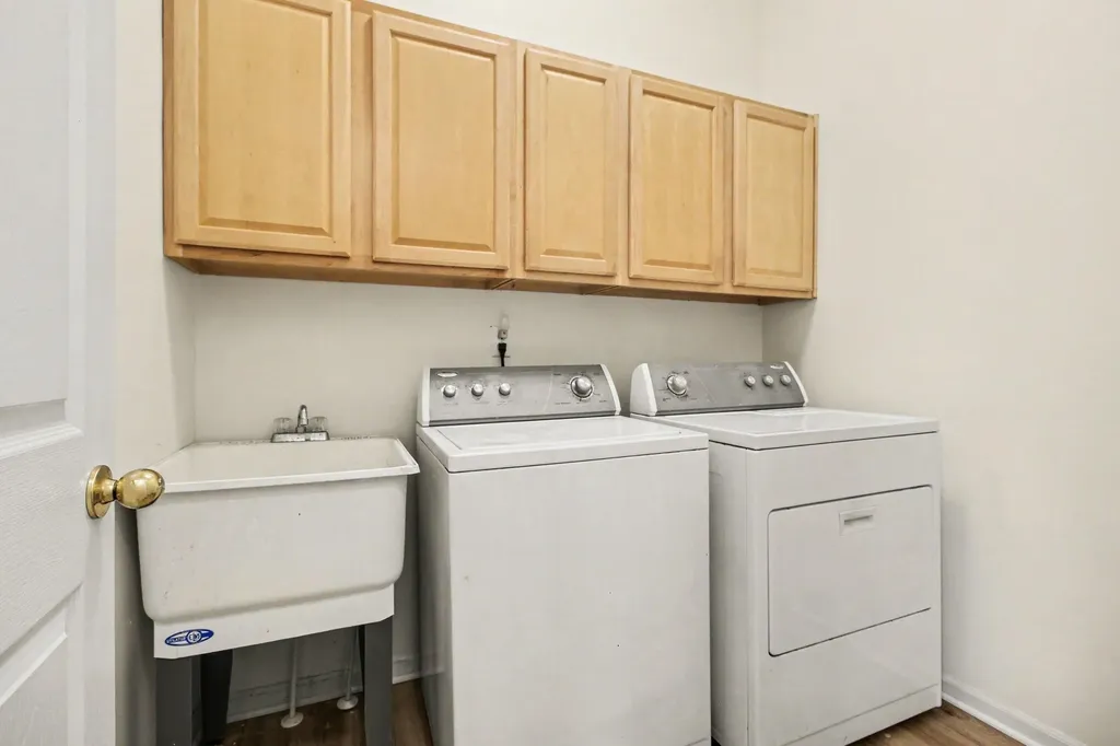 1411 N Bay Drive Scio Township MI 48103