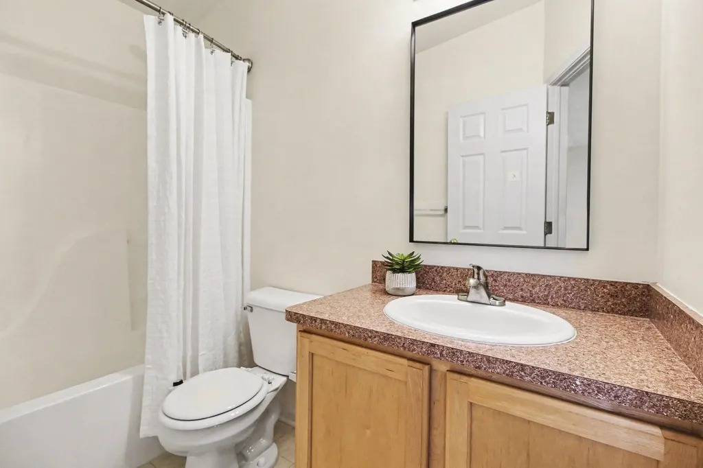 1411 N Bay Drive Scio Township MI 48103