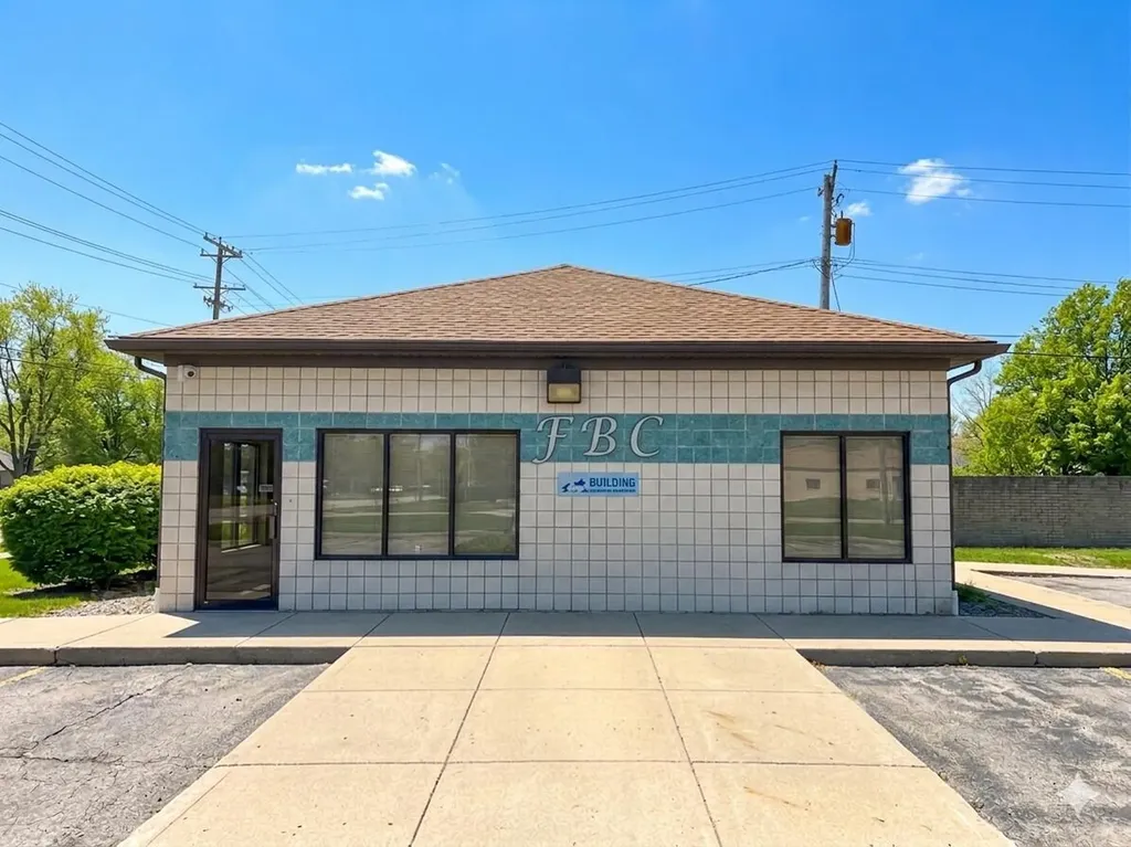 21720 15 Mile Road Clinton Charter Township MI 48035