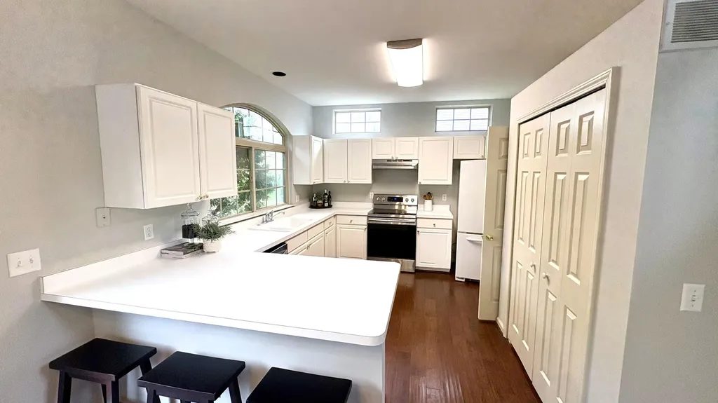 5611 Versailles Avenue Scio Township MI 48103