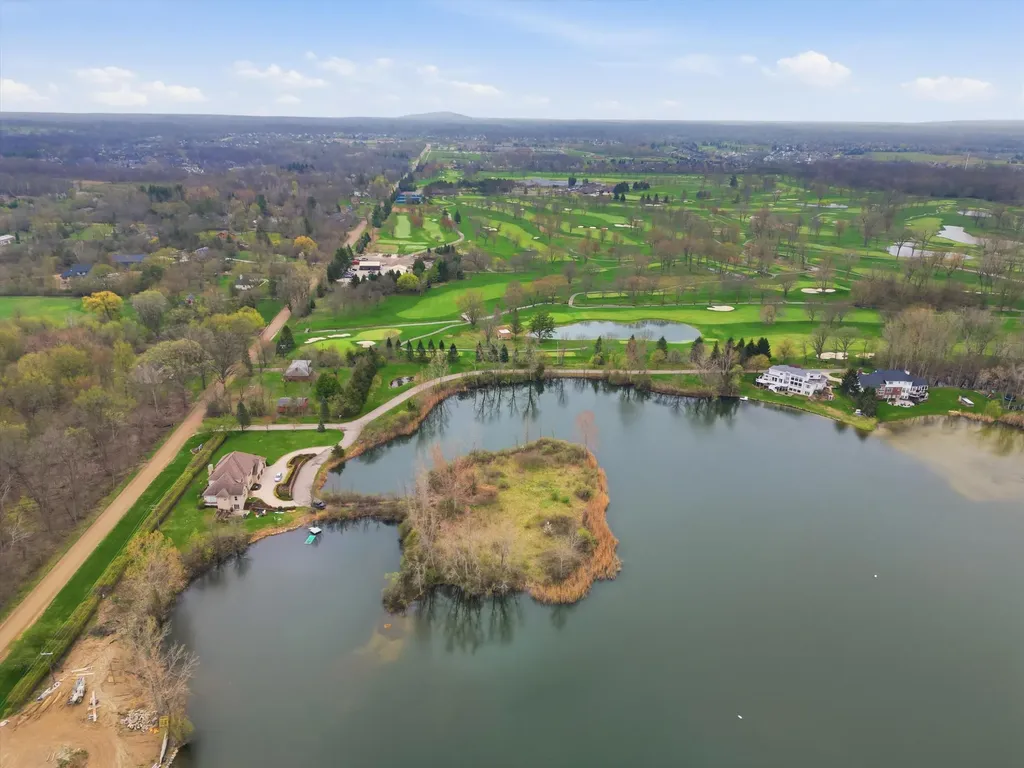 52451 Caddy Lane Lyon Charter Township MI 48178