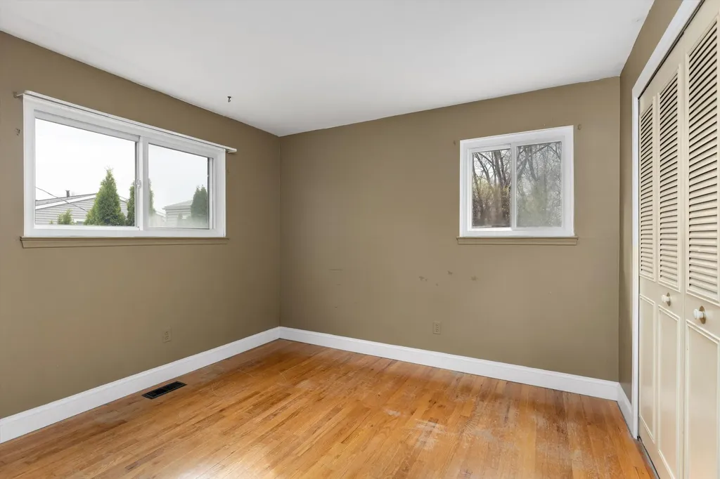 3045 Elstead Street Auburn Hills City MI 48326