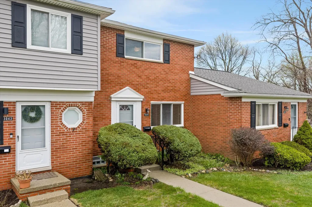 3045 Elstead Street Auburn Hills City MI 48326