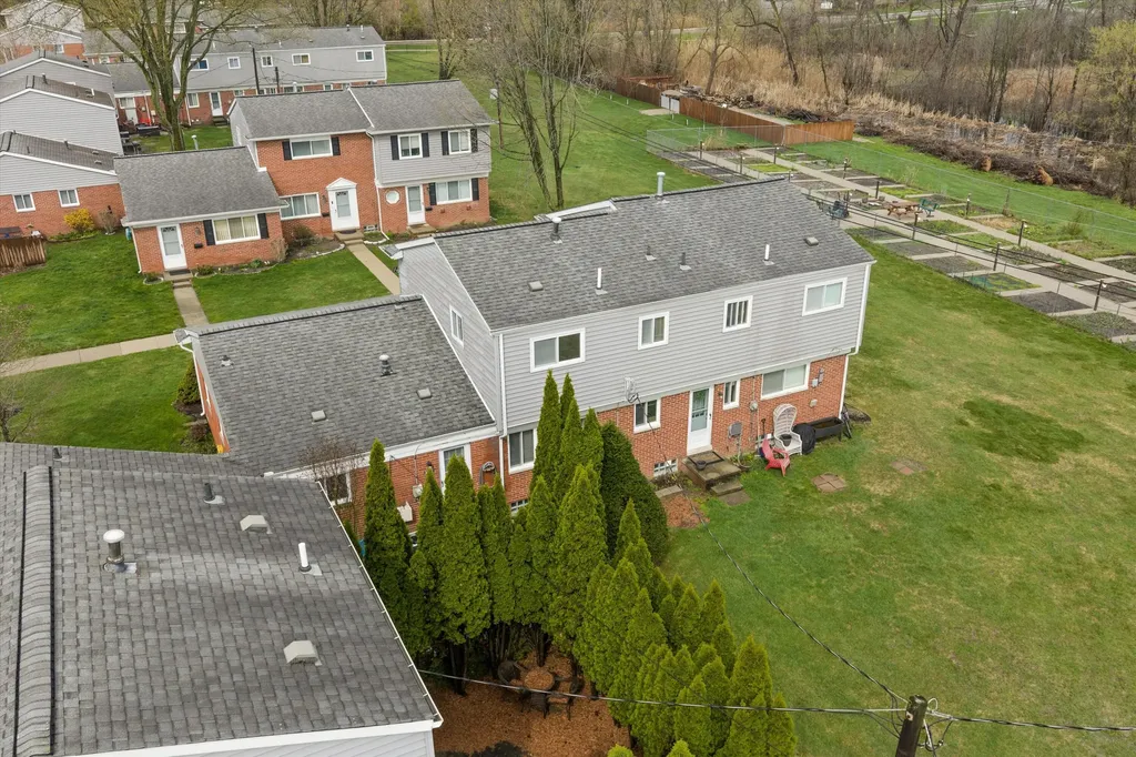 3045 Elstead Street Auburn Hills City MI 48326