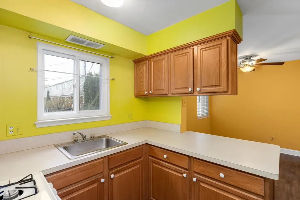 3045 Elstead Street Auburn Hills City MI 48326