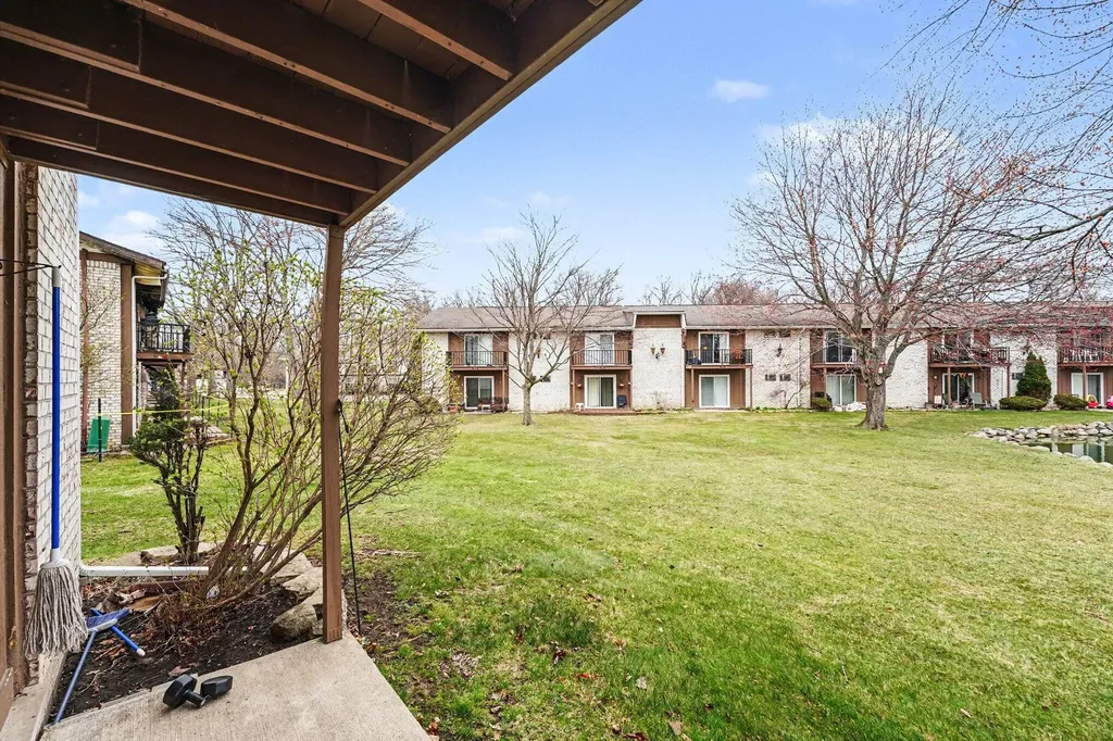 7602 Woodview Street Westland City MI 48185