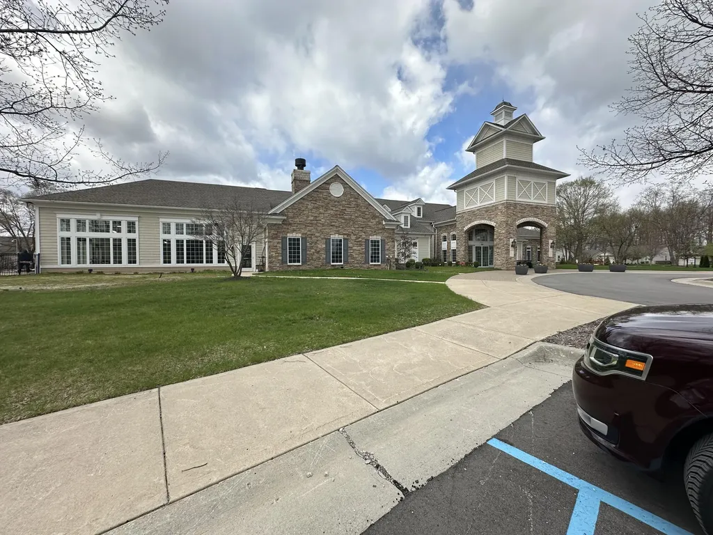 27118 Walloon Way Brownstown Charter Township MI 48134