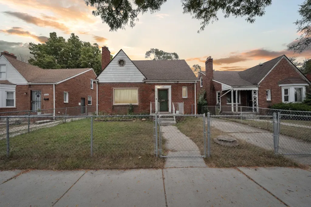 17360 Mansfield Street Detroit City MI 48235