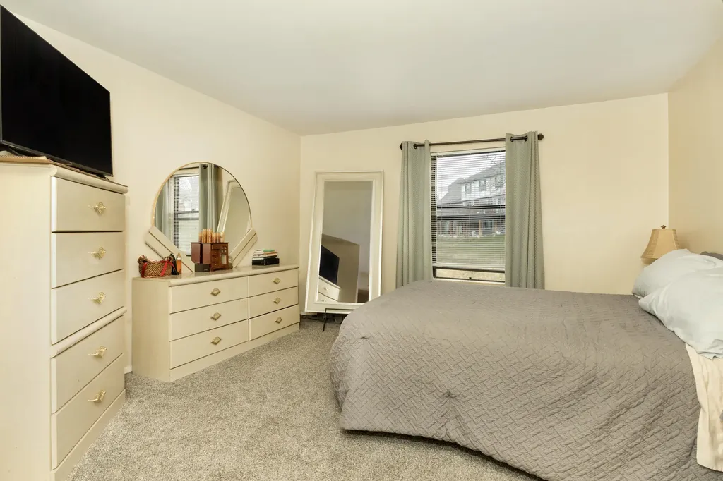 24684 Cashmere Court Southfield City MI 48033