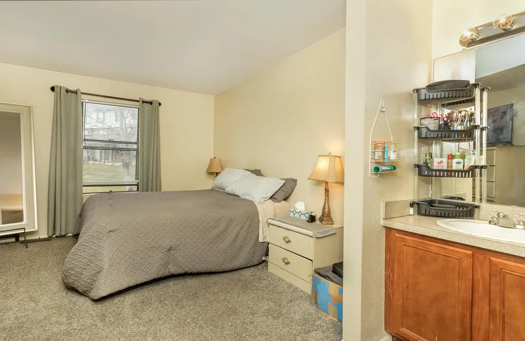 24684 Cashmere Court Southfield City MI 48033
