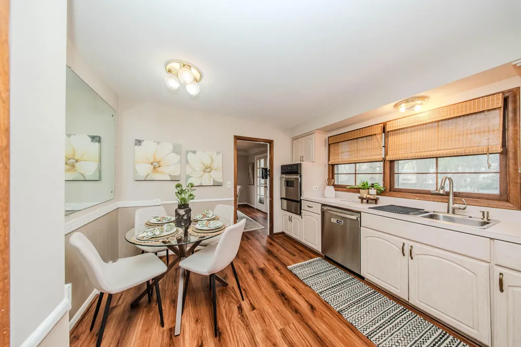539 S Sheldon Road Plymouth City MI 48170