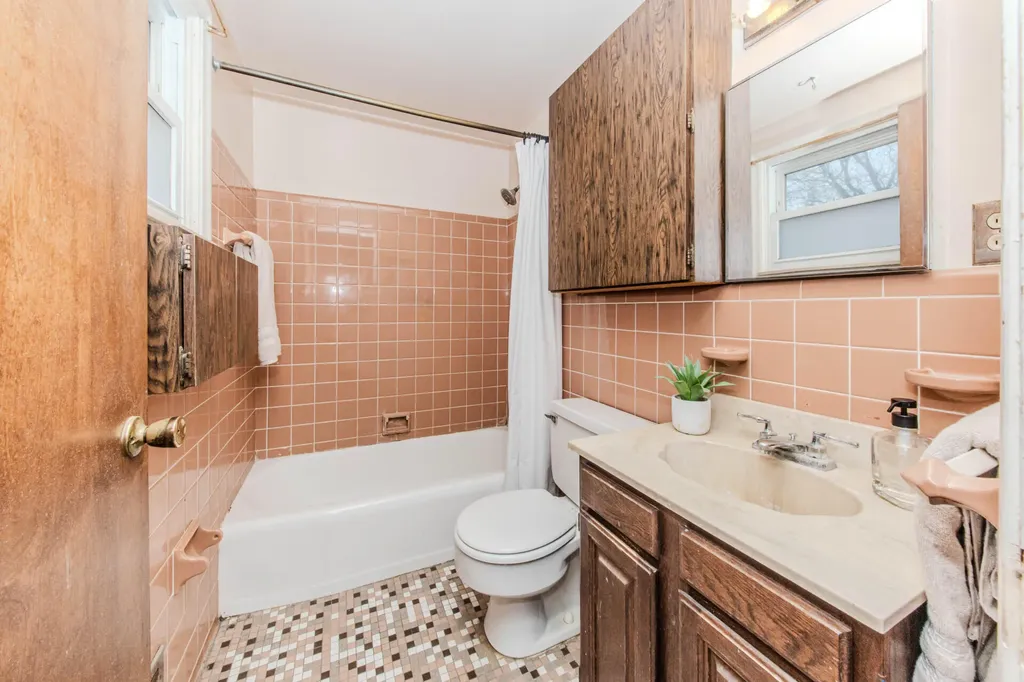 539 S Sheldon Road Plymouth City MI 48170