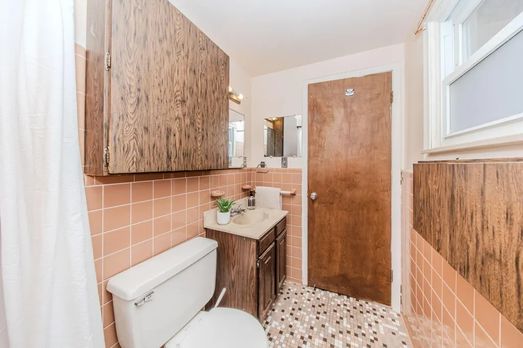 539 S Sheldon Road Plymouth City MI 48170