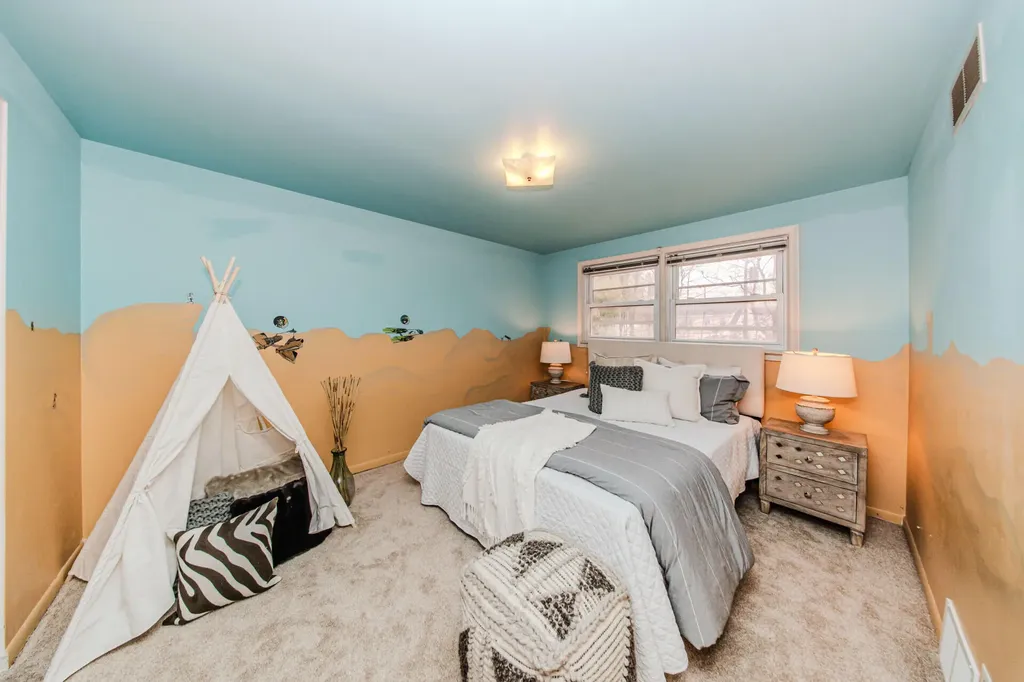 539 S Sheldon Road Plymouth City MI 48170