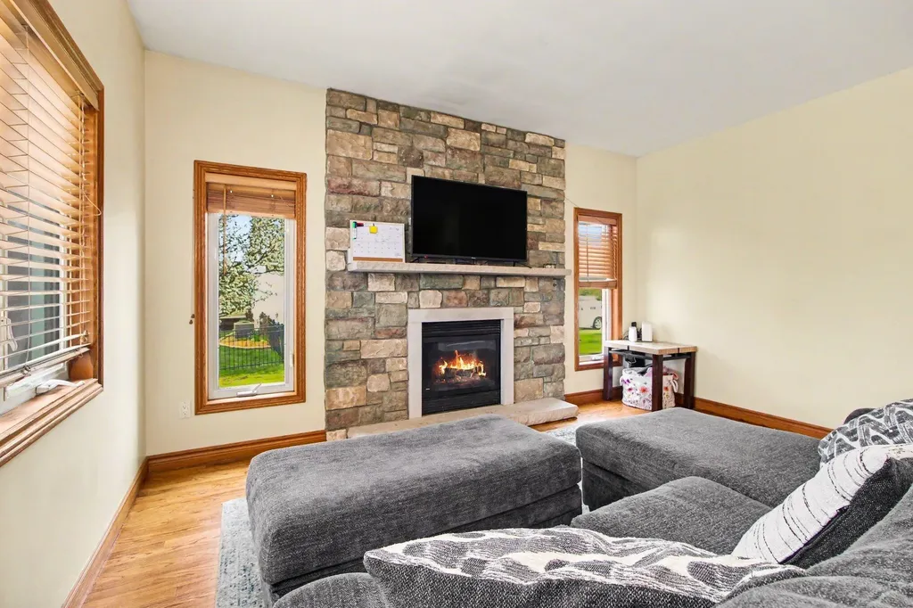 8060 Fox Tail Court Augusta Charter Township MI 48197