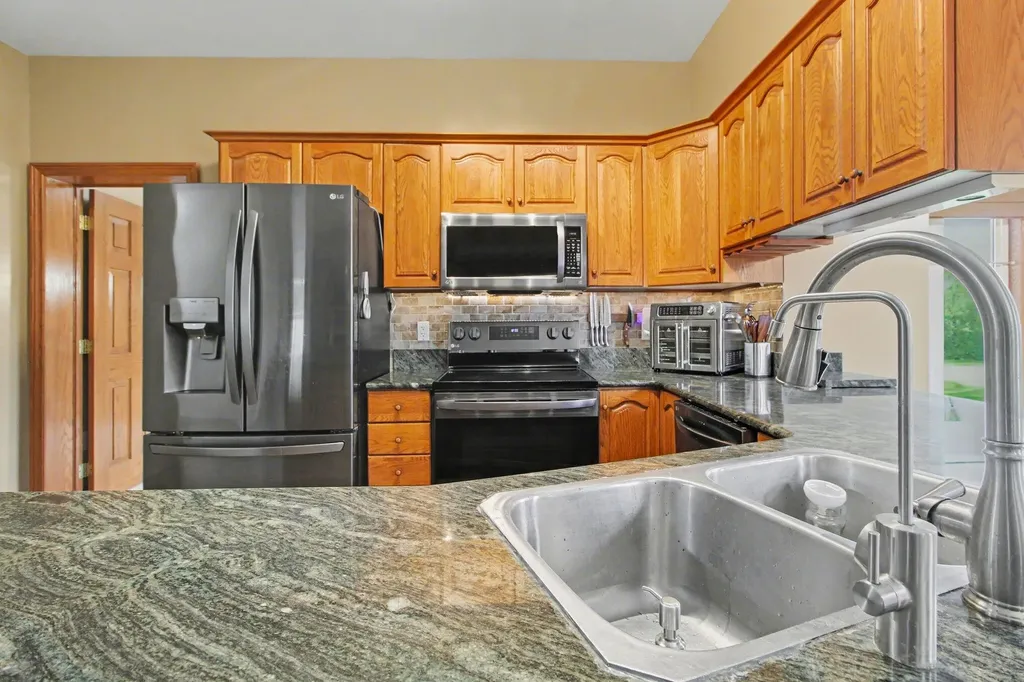 8060 Fox Tail Court Augusta Charter Township MI 48197