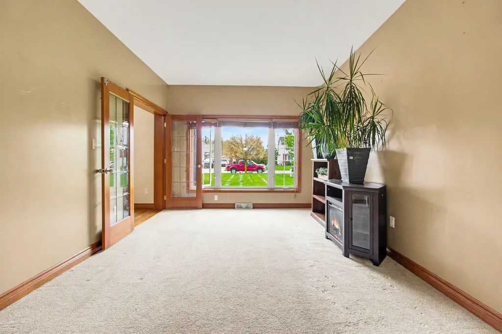 8060 Fox Tail Court Augusta Charter Township MI 48197