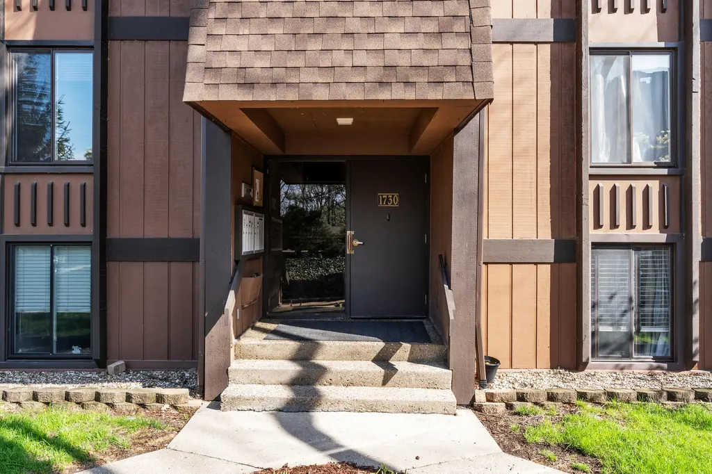 1730 Grove Road Ypsilanti Charter Township MI 48198