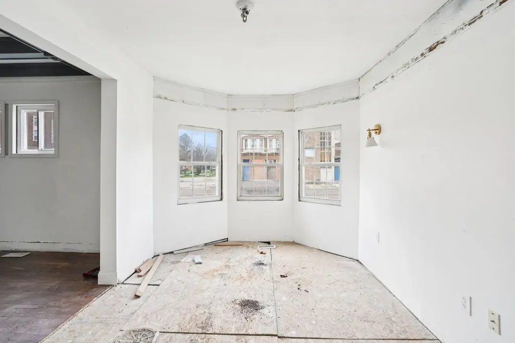 956 Glynn Court Detroit City MI 48202