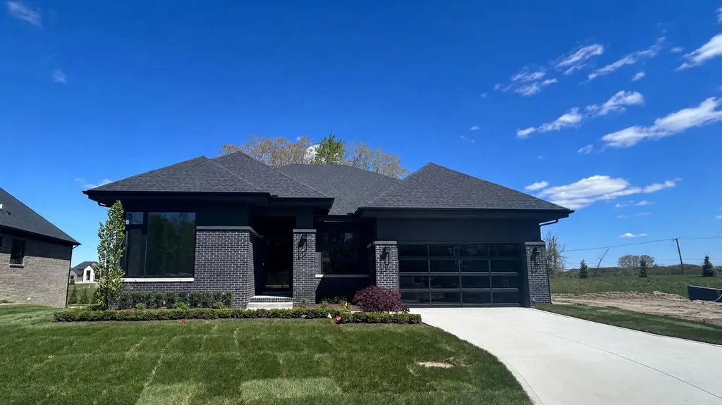 57078 Meadowridge Drive Washington Township MI 48094