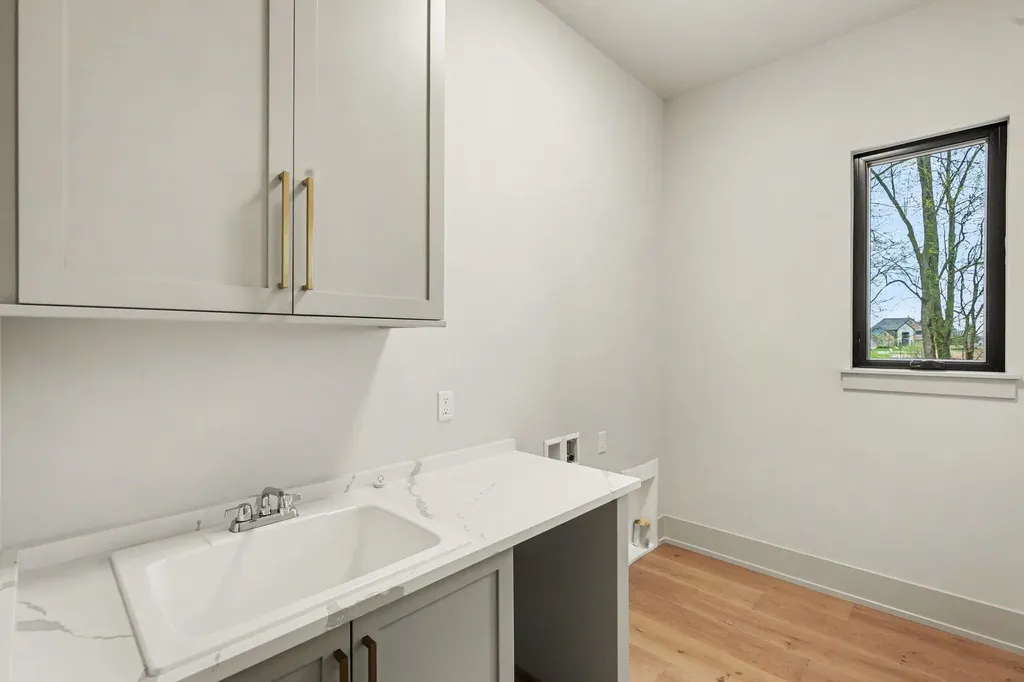 57078 Meadowridge Drive Washington Township MI 48094