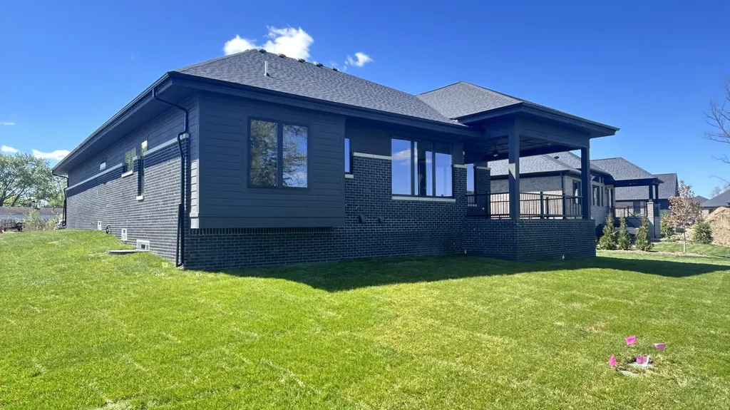 57078 Meadowridge Drive Washington Township MI 48094