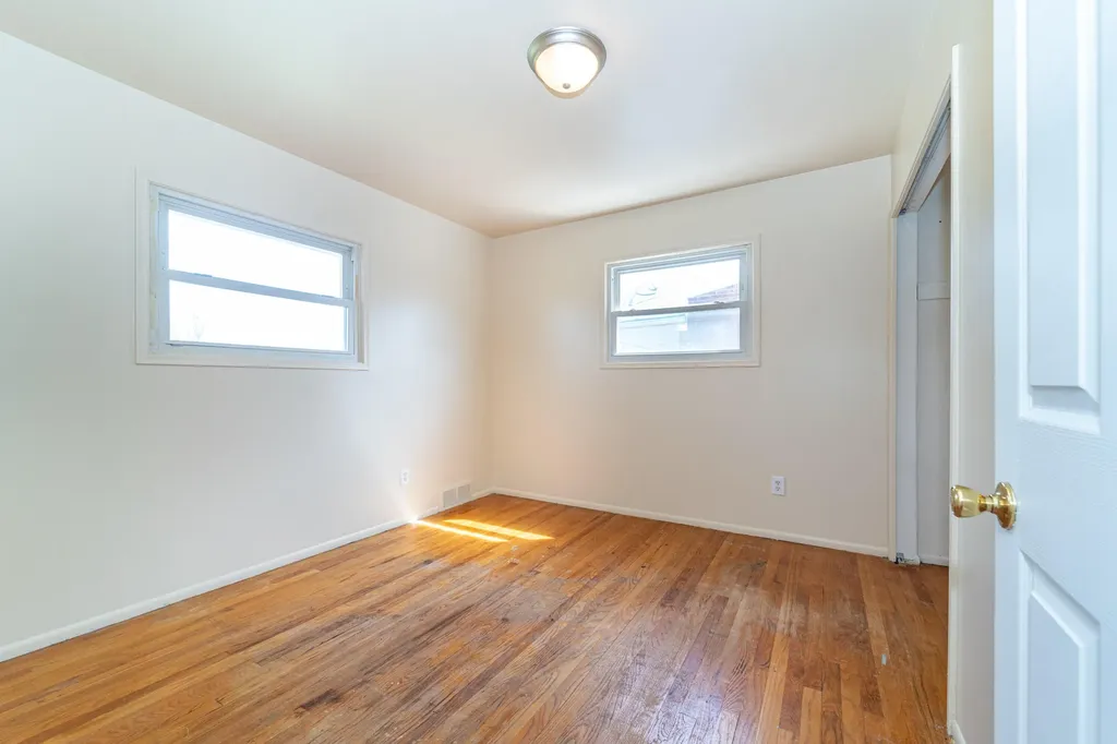 1386 Borgstrom Avenue Ypsilanti Charter Township MI 48198