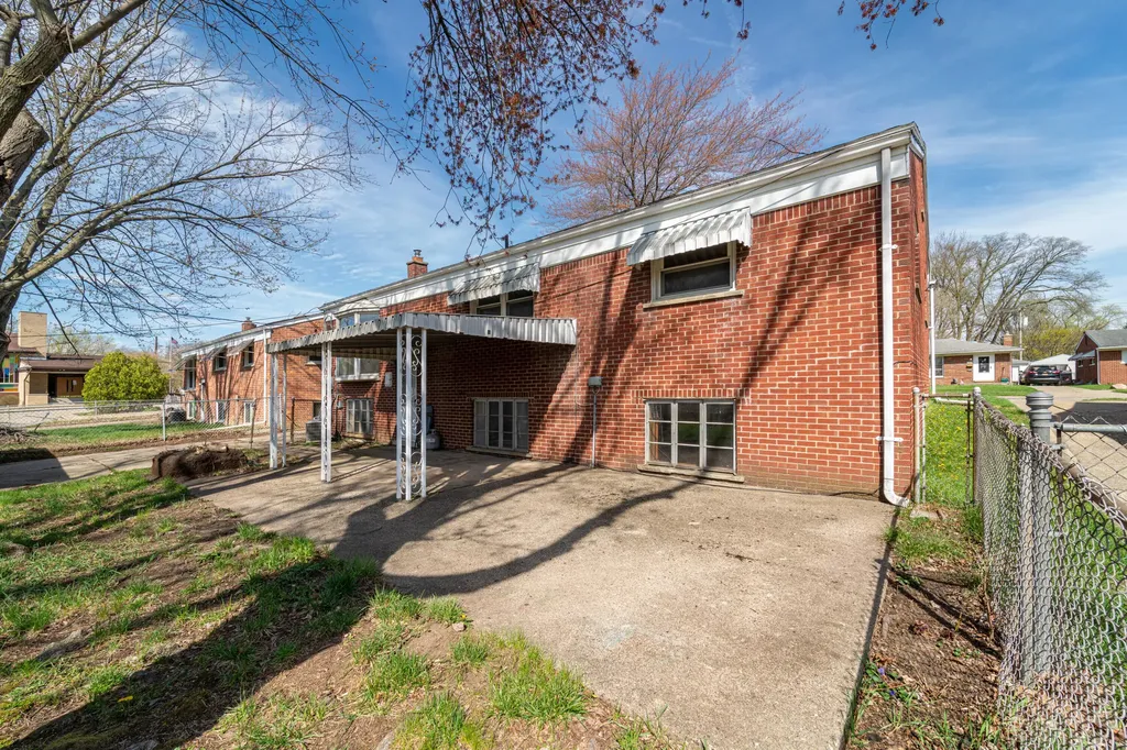1386 Borgstrom Avenue Ypsilanti Charter Township MI 48198