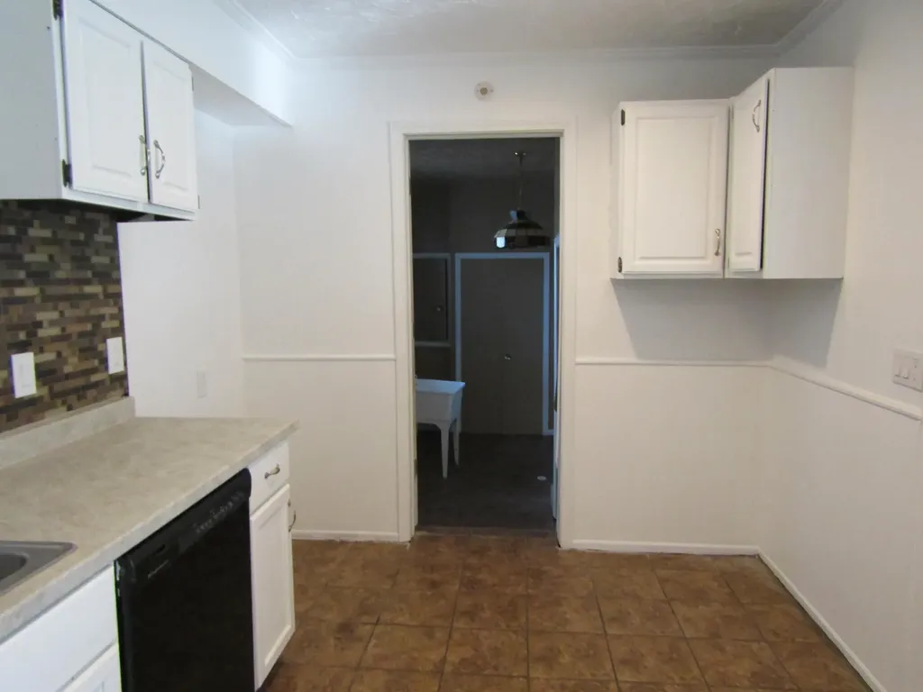 27182 Spring Arbor Drive Southfield City MI 48076