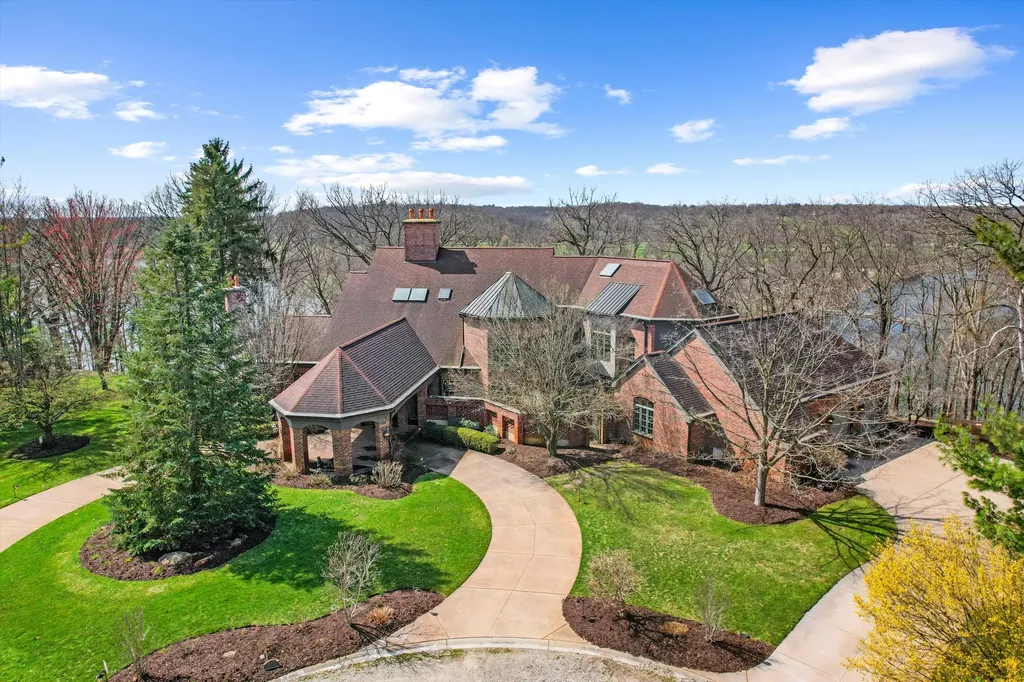 161 Laurin Court Ann Arbor Charter Township MI 48105