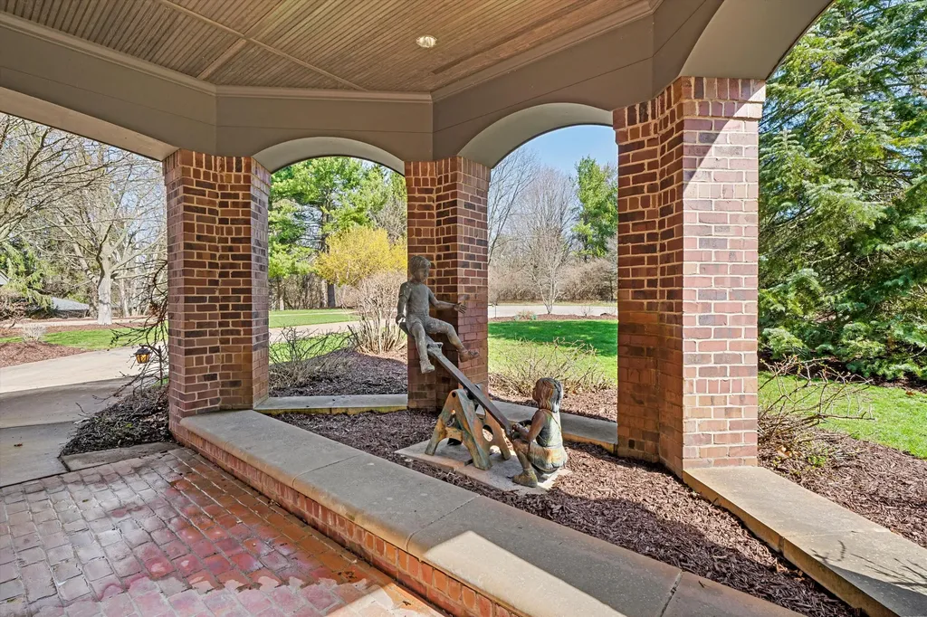 161 Laurin Court Ann Arbor Charter Township MI 48105