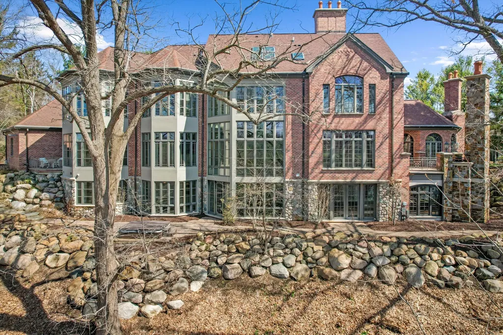161 Laurin Court Ann Arbor Charter Township MI 48105