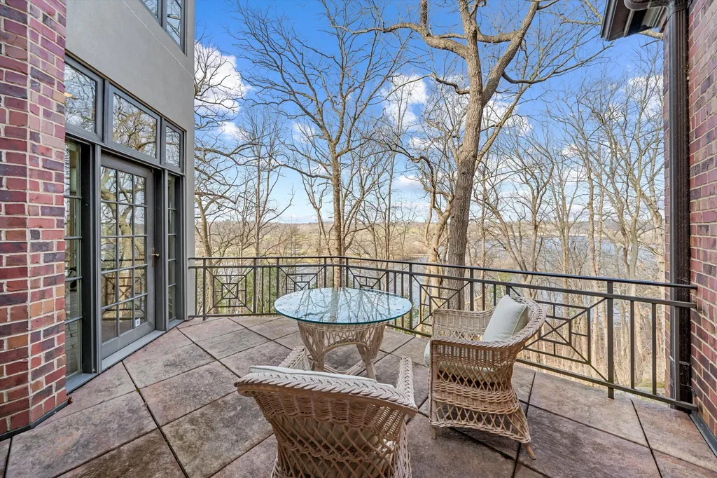 161 Laurin Court Ann Arbor Charter Township MI 48105