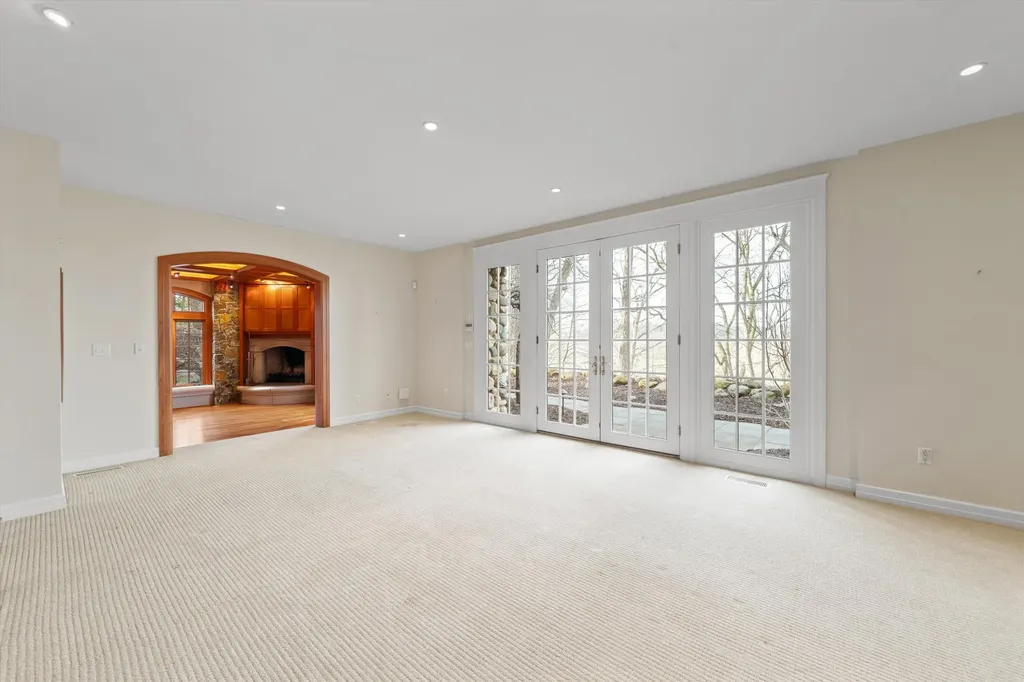 161 Laurin Court Ann Arbor Charter Township MI 48105