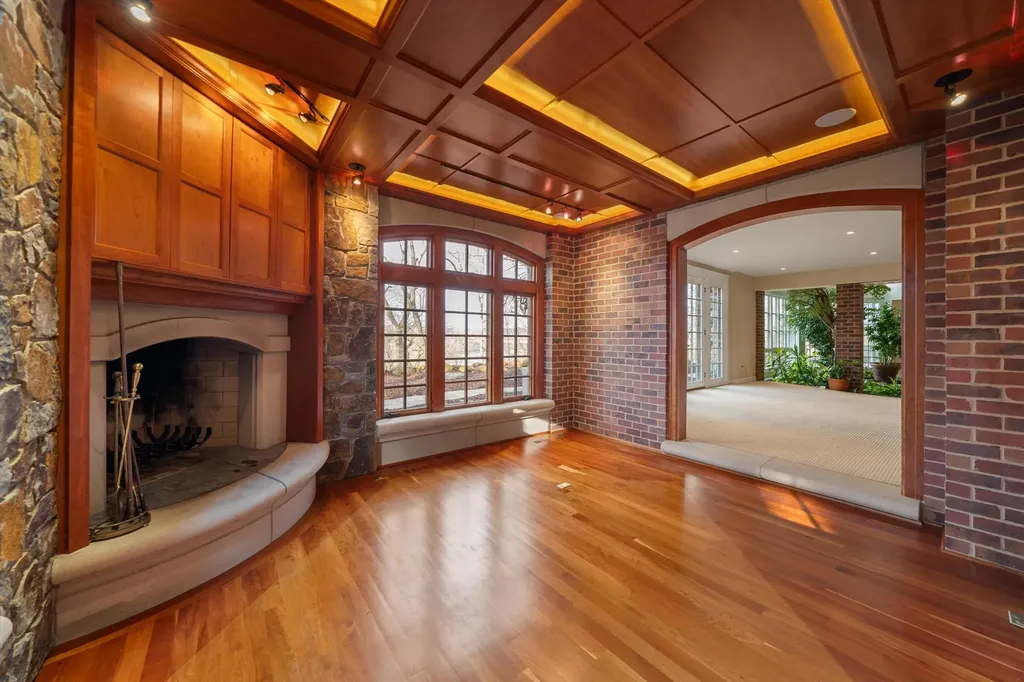 161 Laurin Court Ann Arbor Charter Township MI 48105