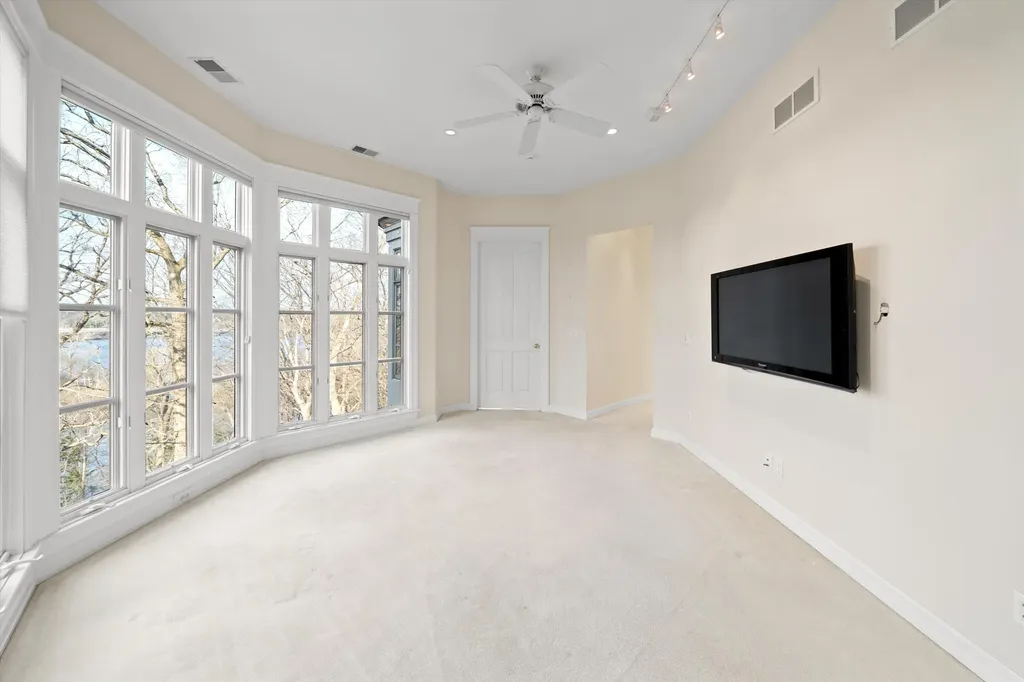 161 Laurin Court Ann Arbor Charter Township MI 48105