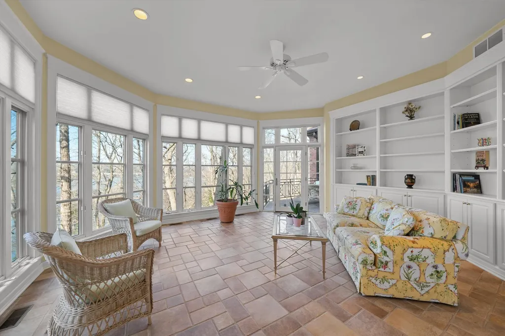 161 Laurin Court Ann Arbor Charter Township MI 48105