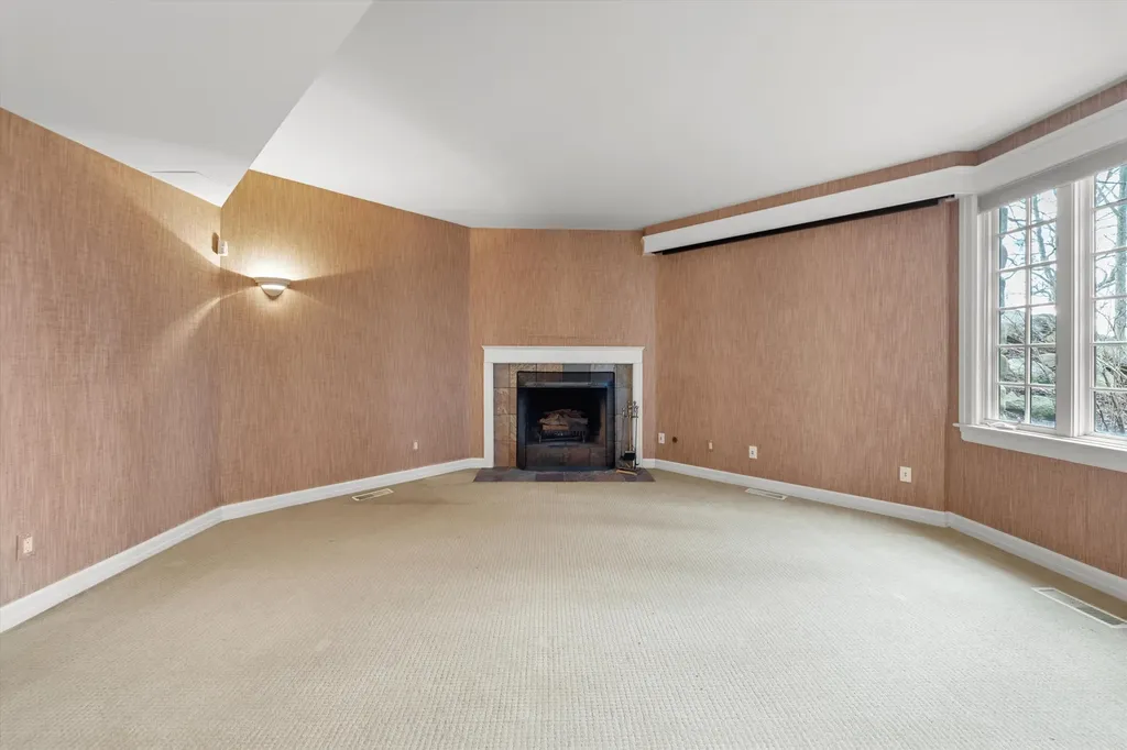 161 Laurin Court Ann Arbor Charter Township MI 48105