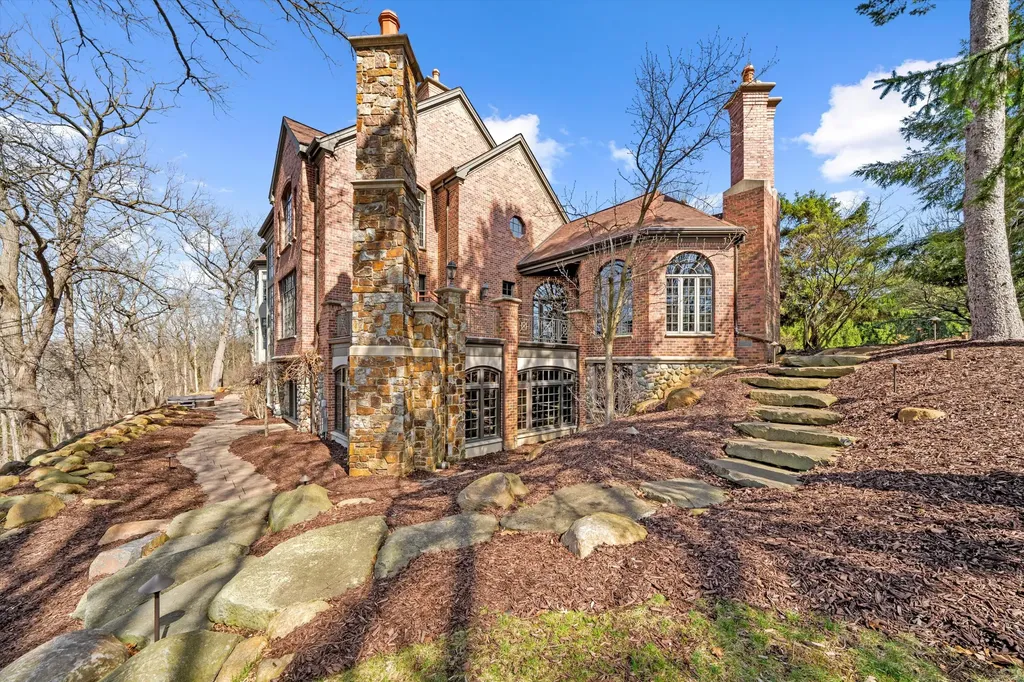 161 Laurin Court Ann Arbor Charter Township MI 48105