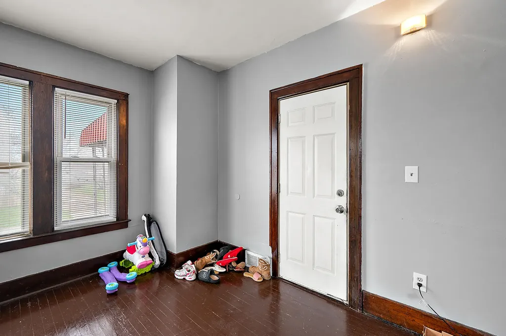 8983 Beverly Court Detroit City MI 48204