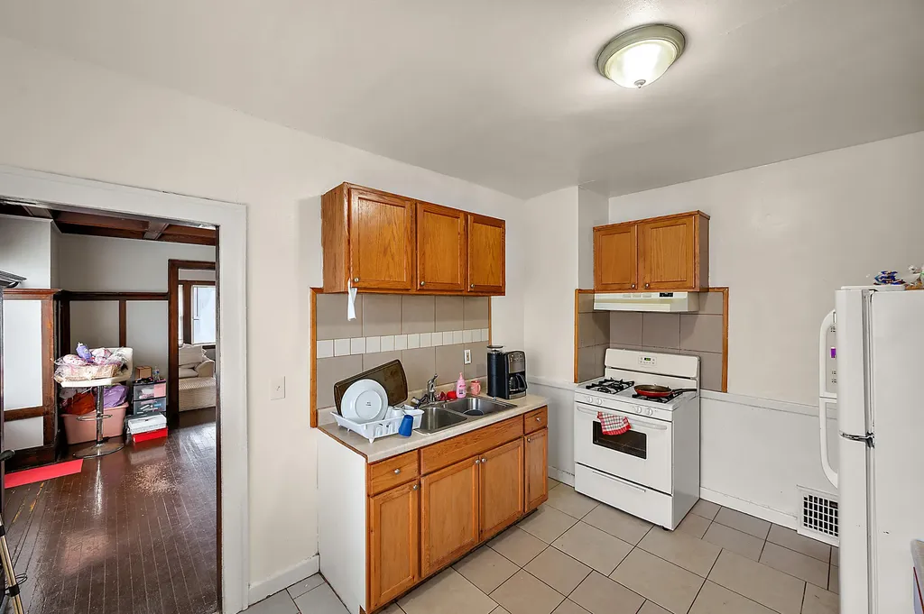 8983 Beverly Court Detroit City MI 48204