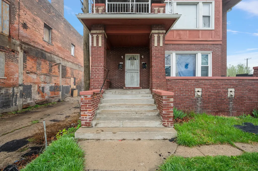 8983 Beverly Court Detroit City MI 48204