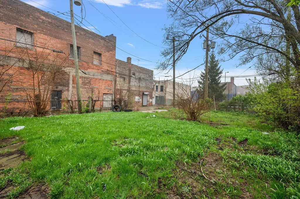 8983 Beverly Court Detroit City MI 48204