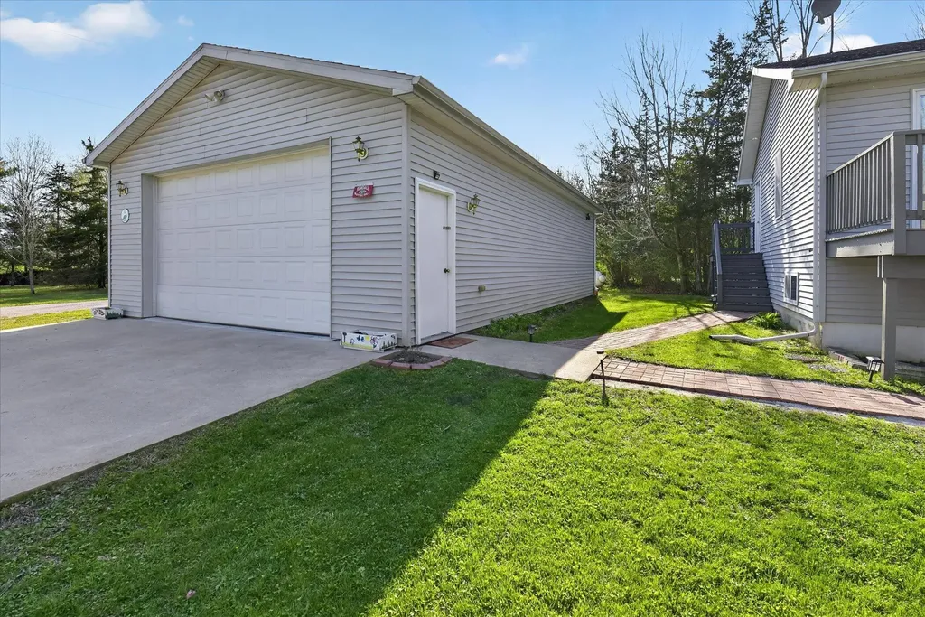 14165 Crampton Road Amboy Township MI 49232