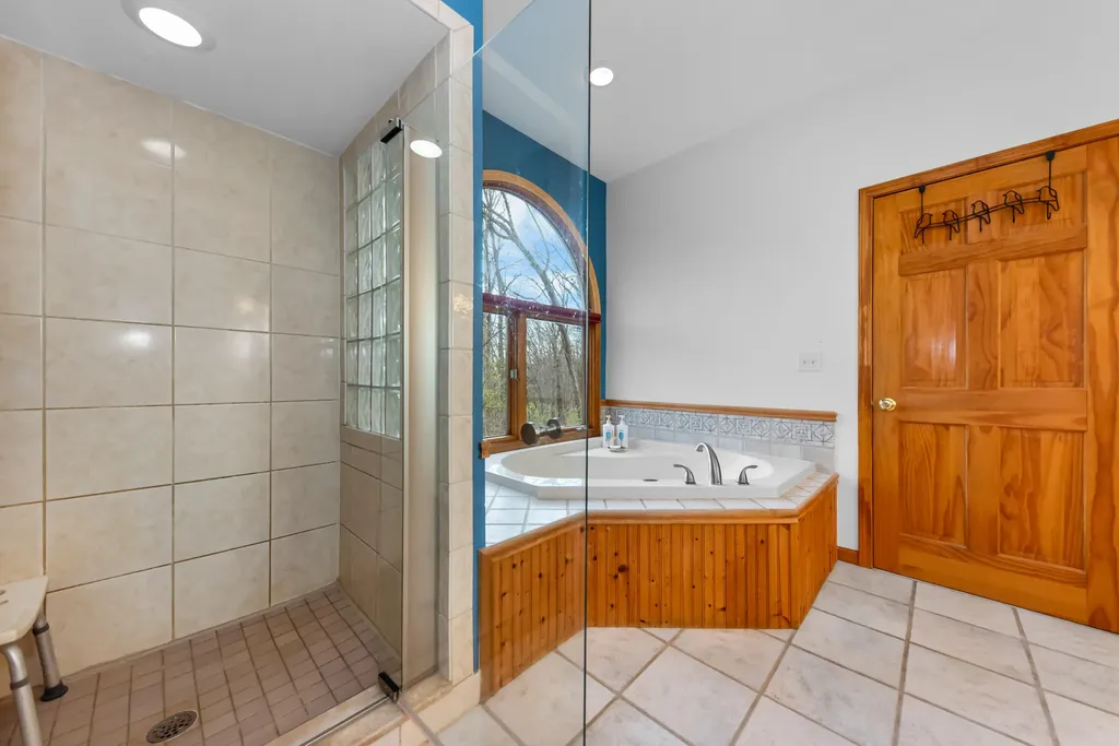 11460 Hearthside Drive Putnam Township MI 48169
